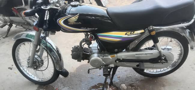 Honda CD 70 MODEL 2014 Karachi number HA