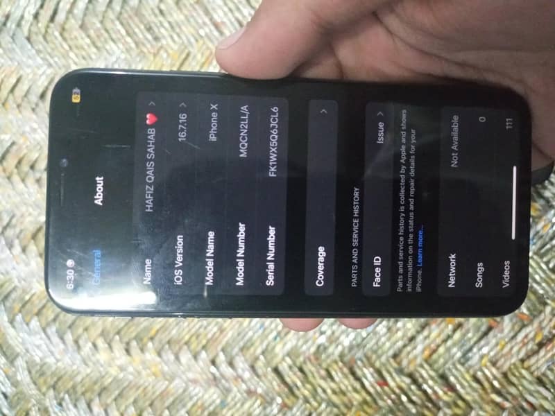 Apple iPhone X 4