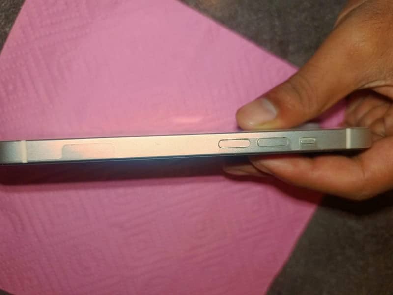Apple iPhone 14 1