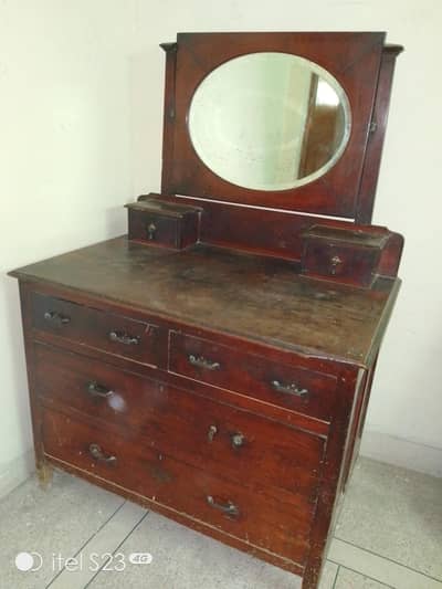 Antique dressing table