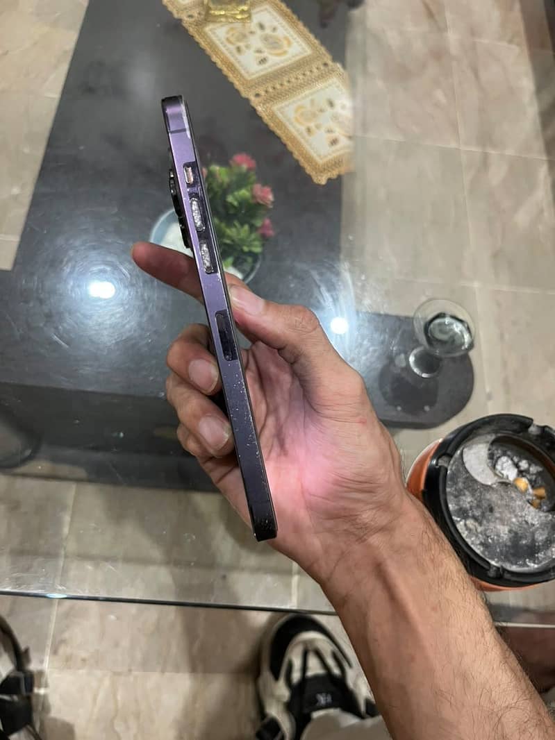 Apple iPhone 14 Pro Max 9