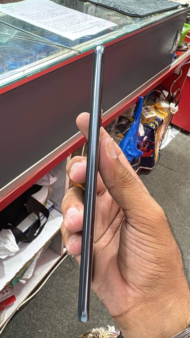 Tecno Spark 40 pro plus 3