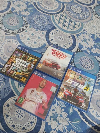 PS4 Games Bundle (GTA V, NFS Payback, FIFA 20, The Crew 2)