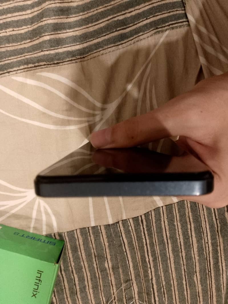 Infinix Smart 8 3