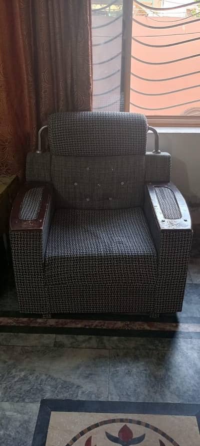 GRAY 5 SEATER SOFA
