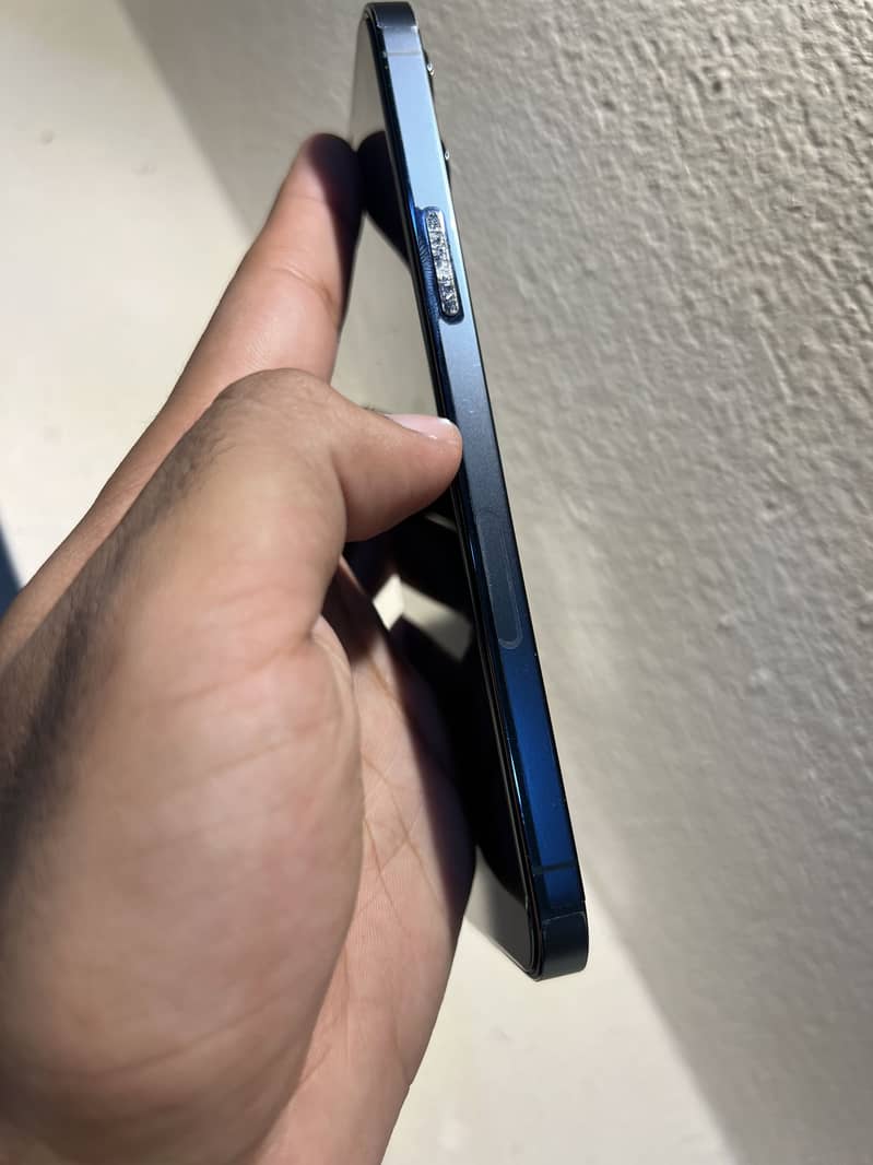Apple iPhone 12 Pro Max 3