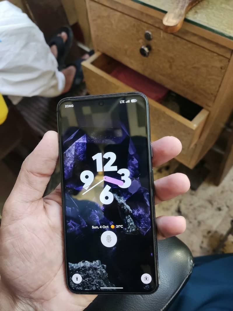 Google Pixel 8 3