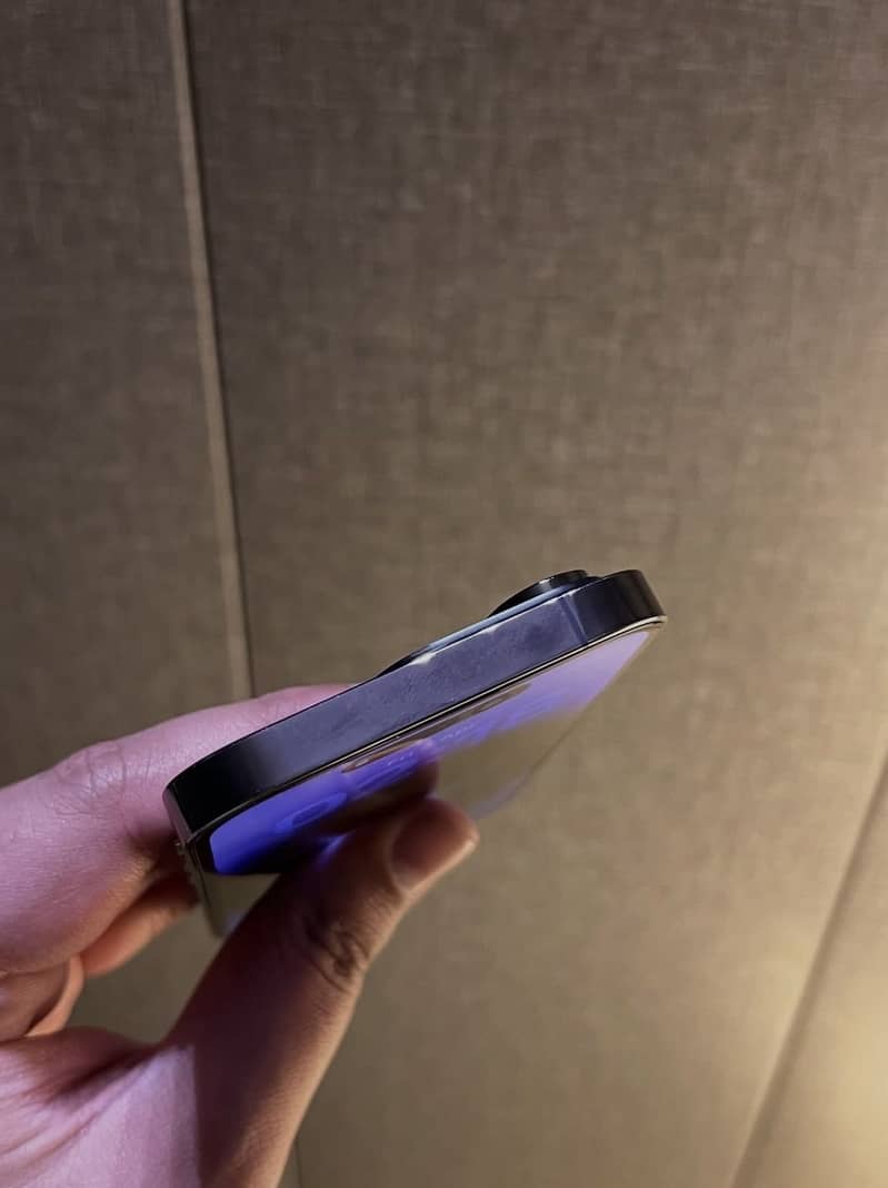 Apple iPhone 14 Pro 1