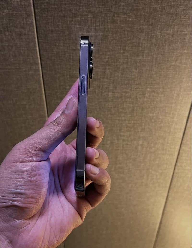 Apple iPhone 14 Pro 2