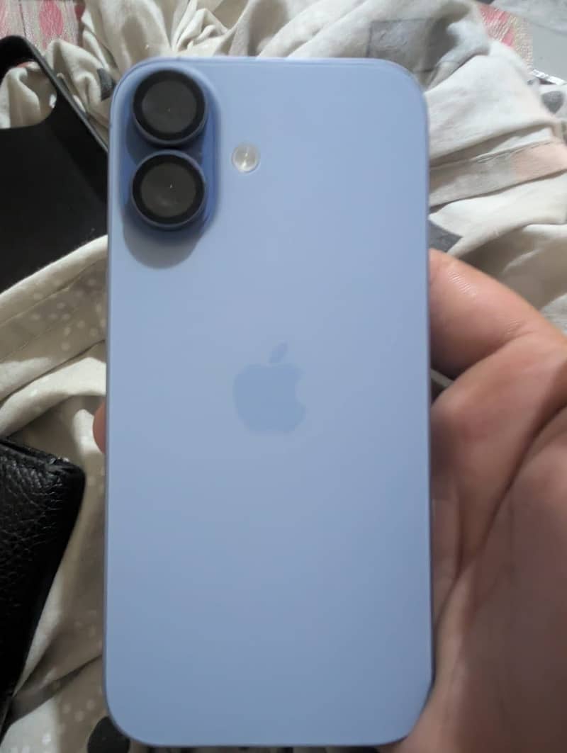 Apple iPhone 17 1
