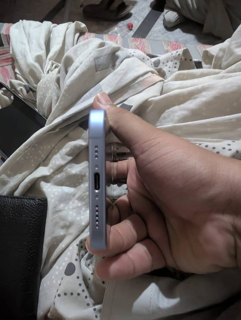Apple iPhone 17 6