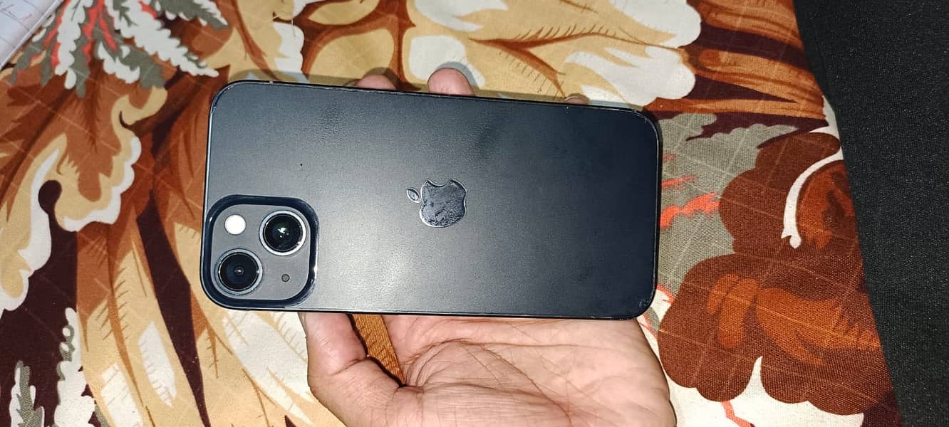 Apple iPhone 13 3