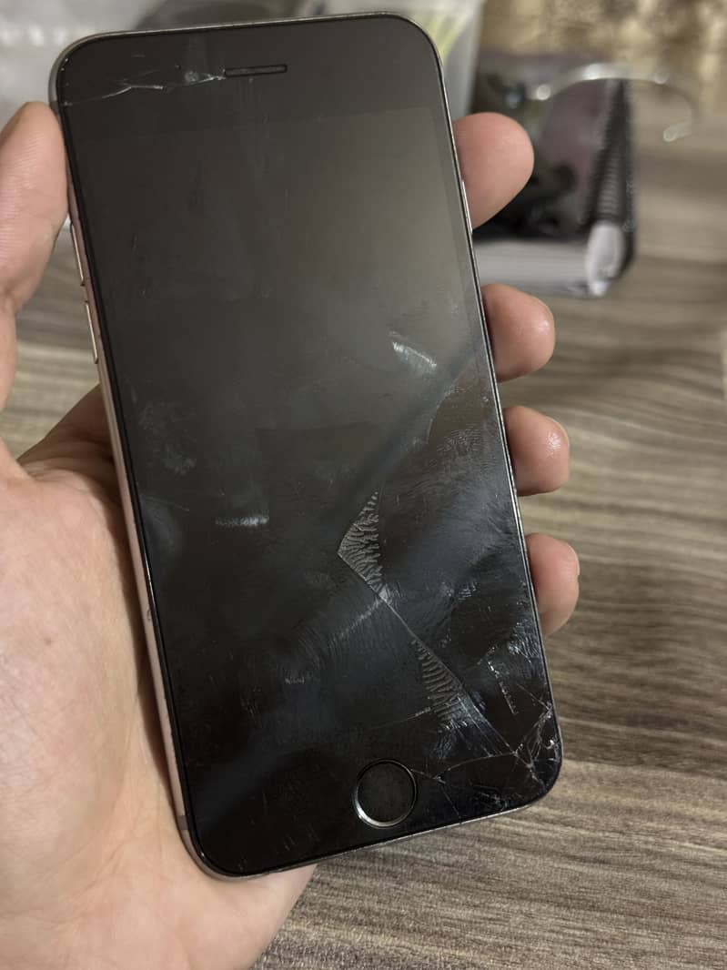 Apple iPhone 6S 3