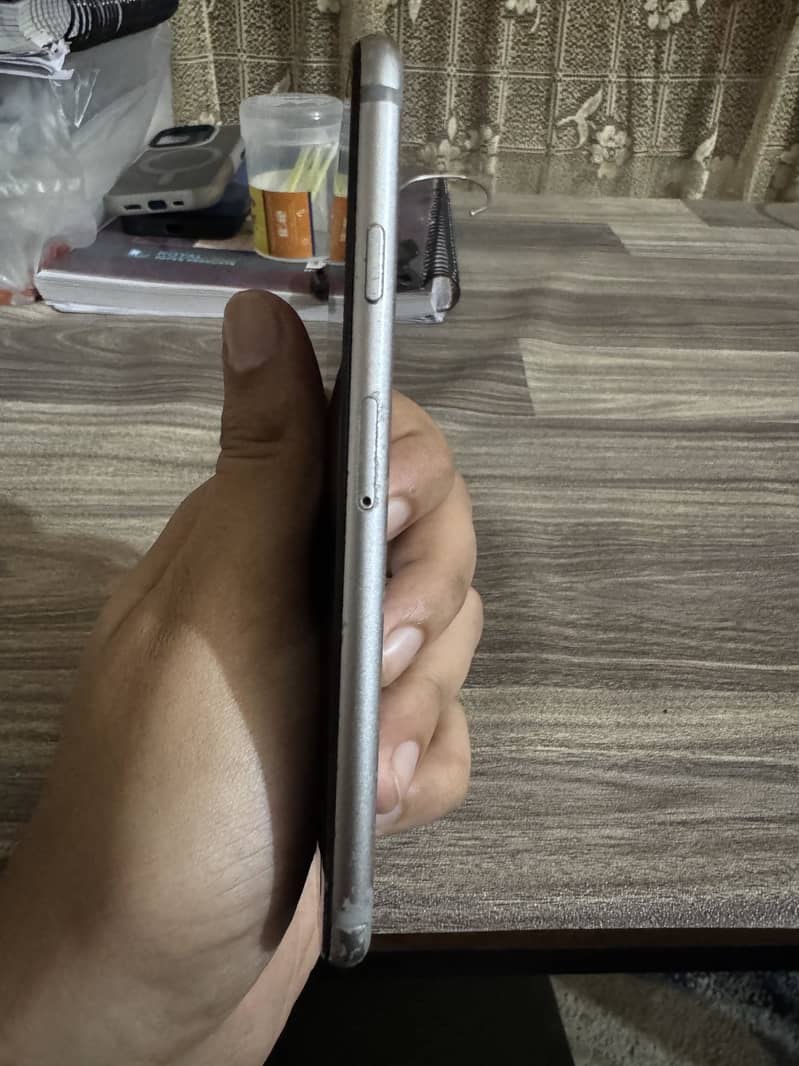 Apple iPhone 6S 5