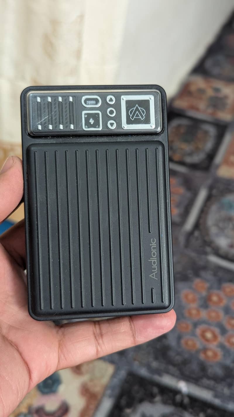Audionic Magneto Prox max Wireless powerbank 2