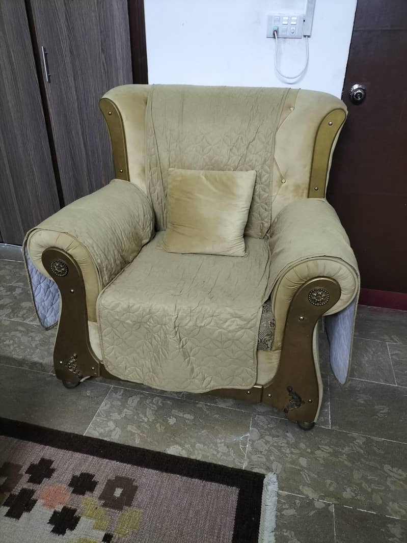 Sofa Set (6 Seaters) 1