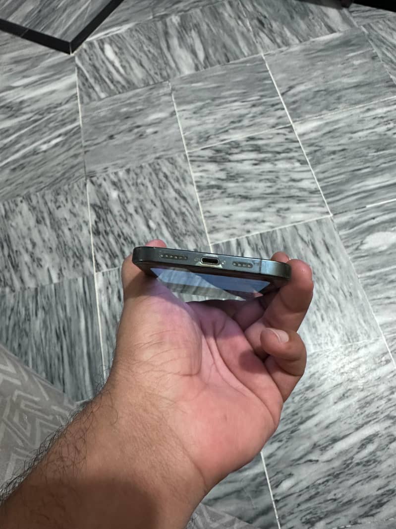 Apple iPhone 12 Pro Max 1