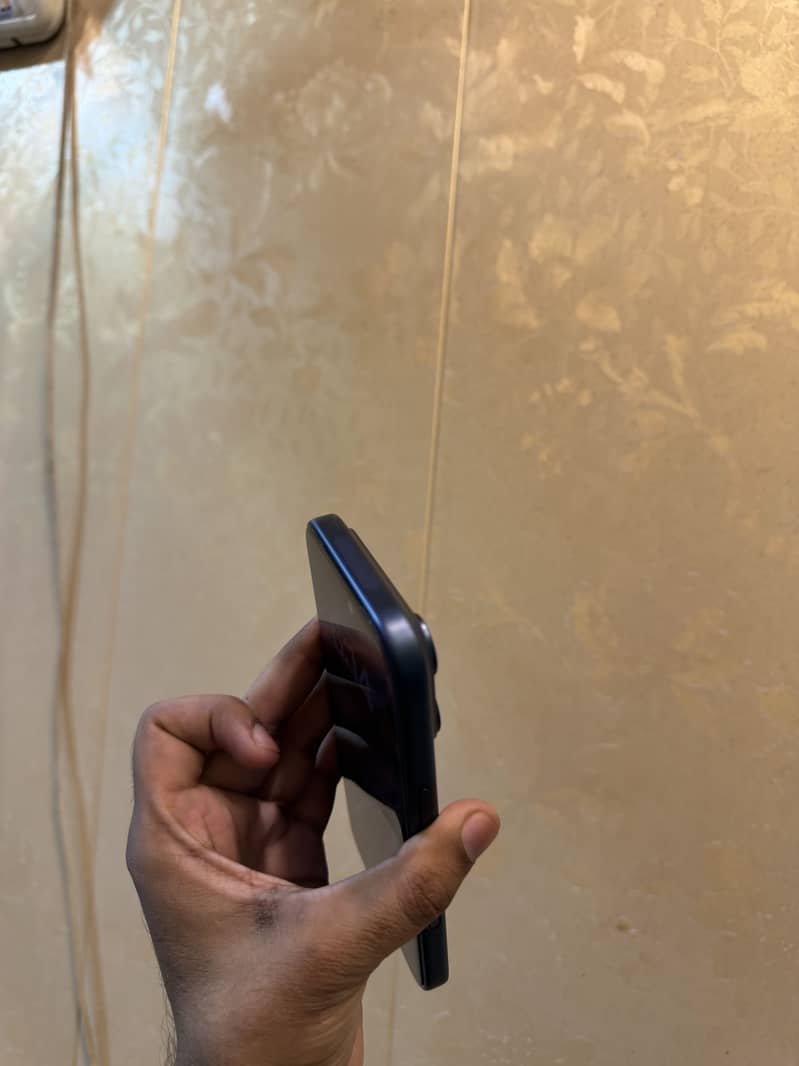 IPhone 17 pro 4