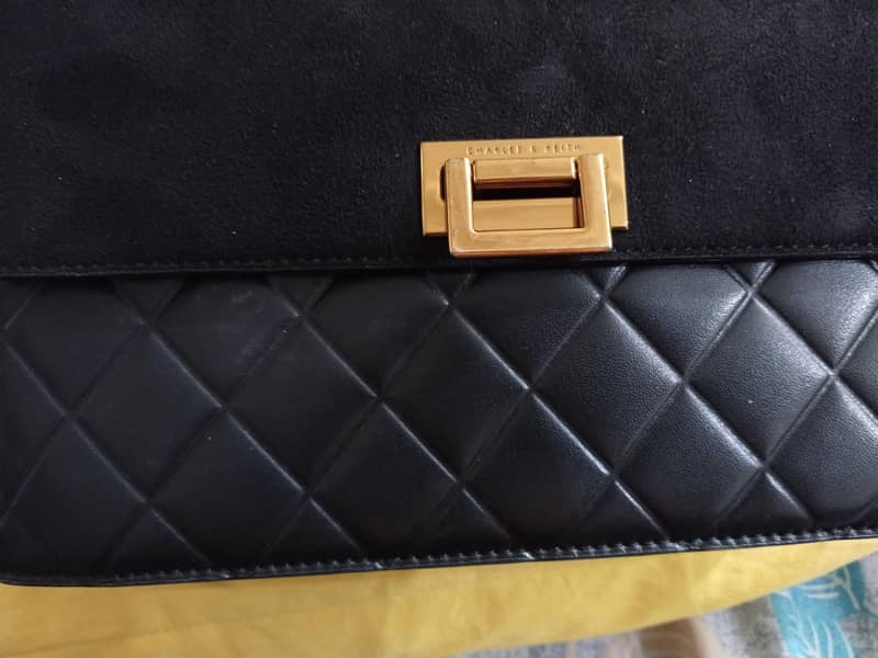 Charles and Keith 0