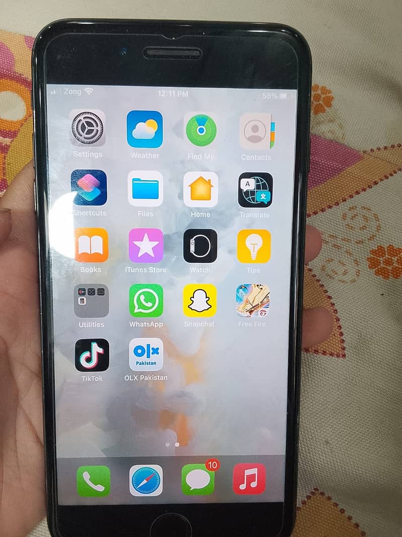 Apple iPhone 7 Plus 4