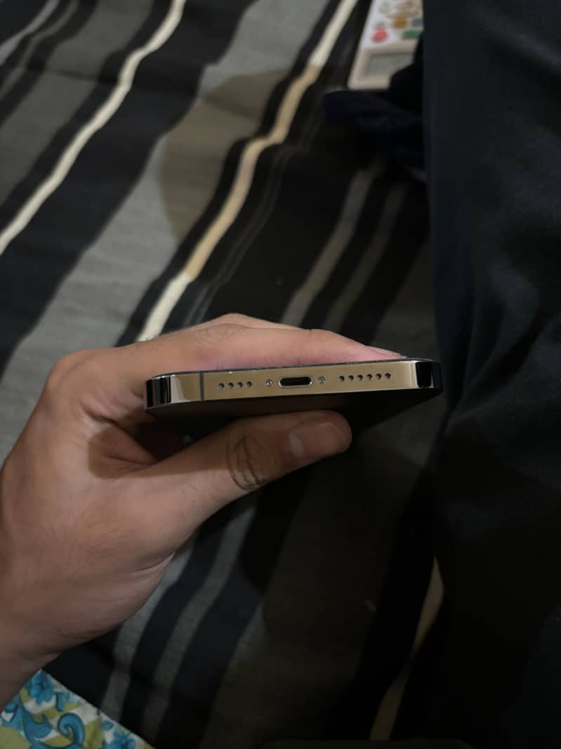 Iphone 13 pro max jv 5