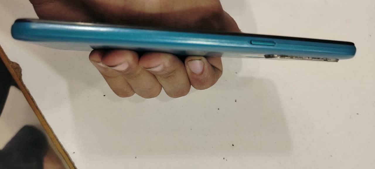 Realme 5i 1