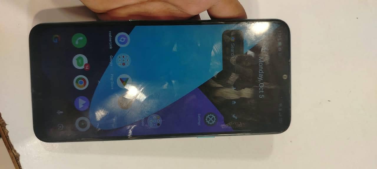 Realme 5i 4