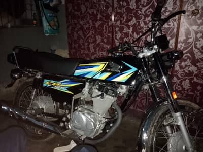 black colour 125 honda