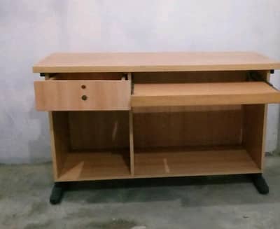 computer table