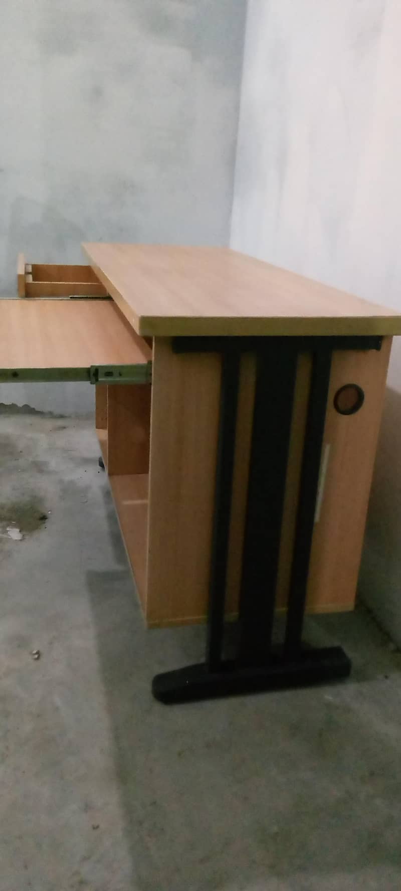 computer table 4