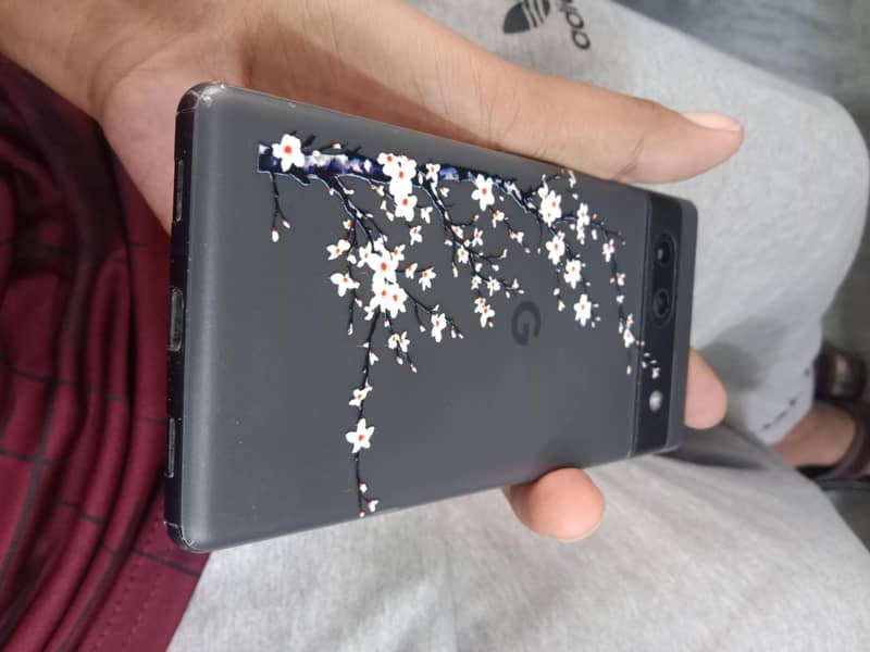 Google Pixel 7a 5