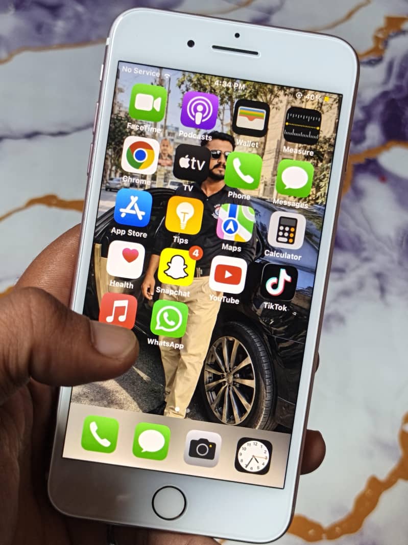 Apple iPhone 7 Plus 2