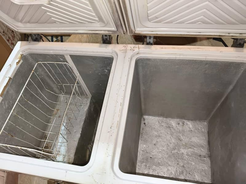 Used Waves Freezer – Good Condition 4