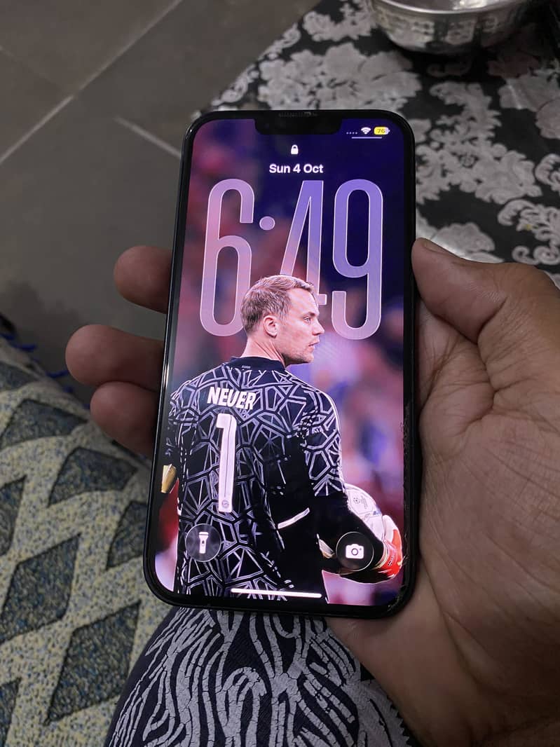 IPhone 13 JV 1