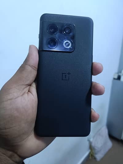 One Plus 10 Pro