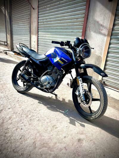 YBR YAMAHA 2019 MODEL