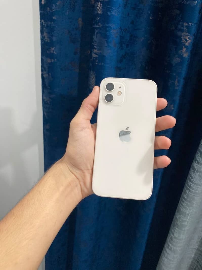 Apple iPhone 12 0