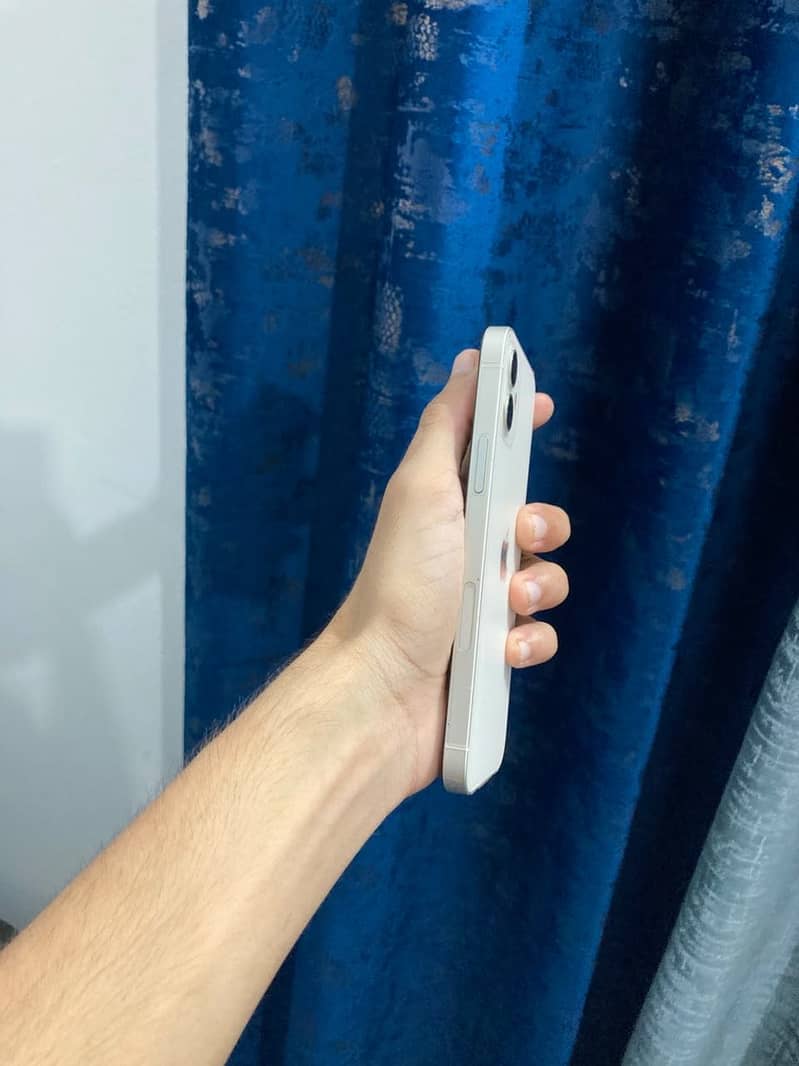 Apple iPhone 12 2