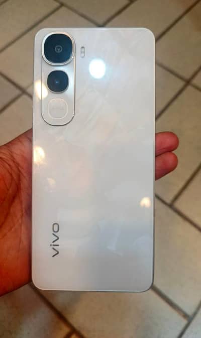 Vivo Y400