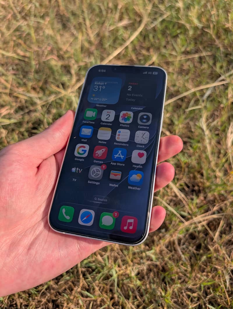 Apple iPhone 13 6