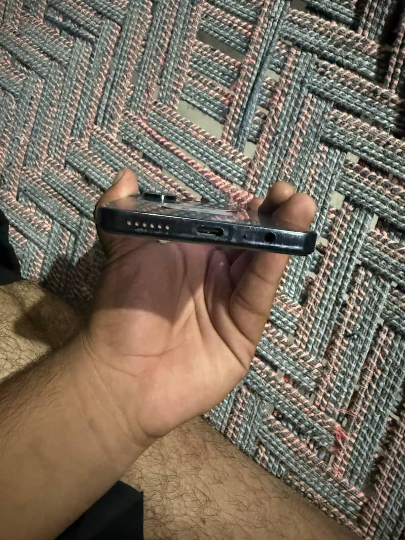Tecno CAMON 20 2