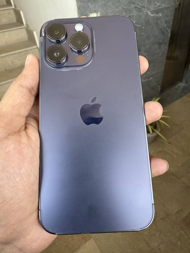 Apple iPhone 14 Pro Max 1