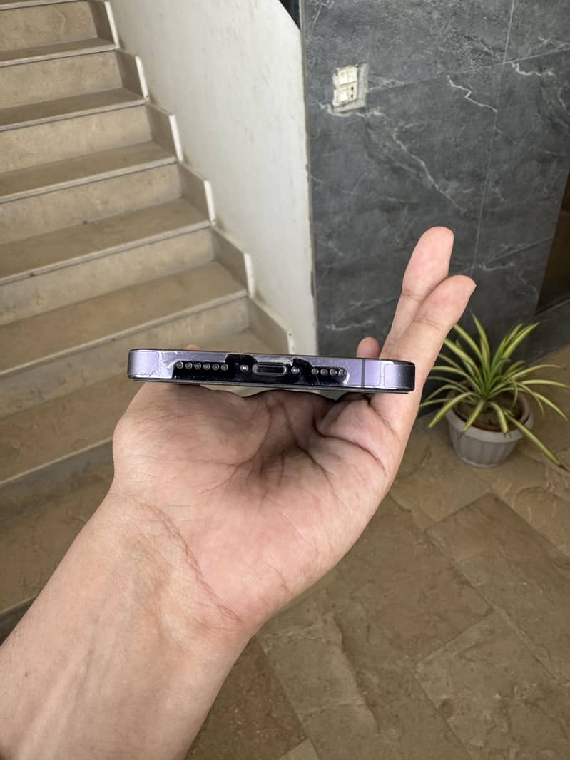 Apple iPhone 14 Pro Max 5