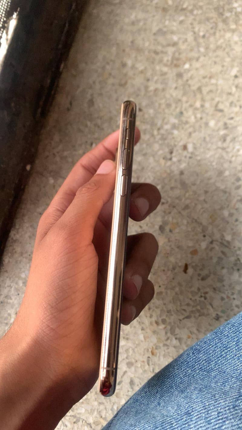Apple iPhone XS 2