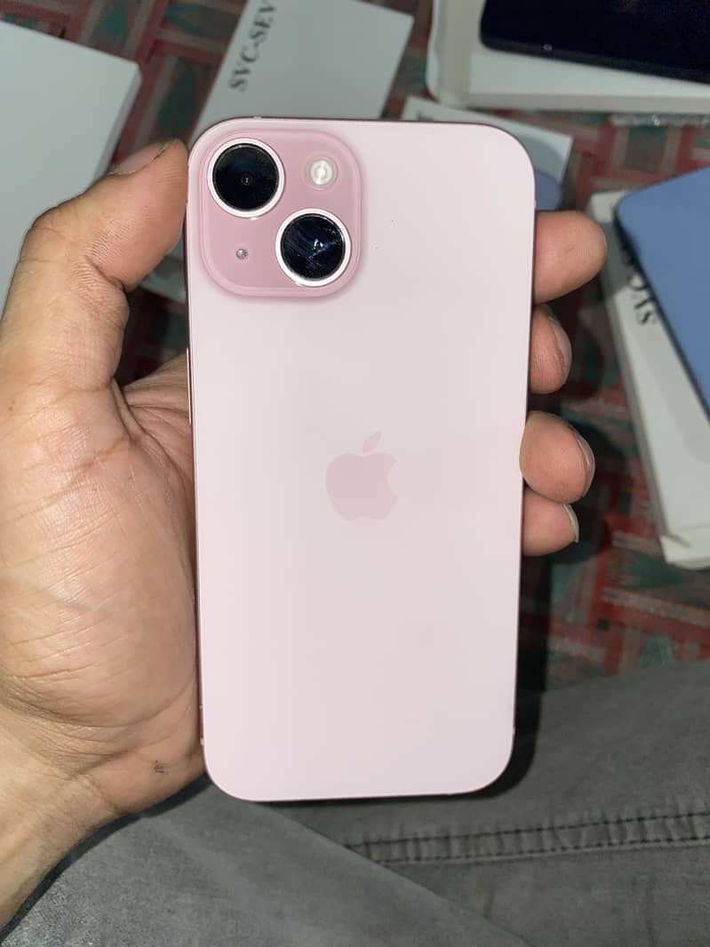 Apple iPhone 15 5
