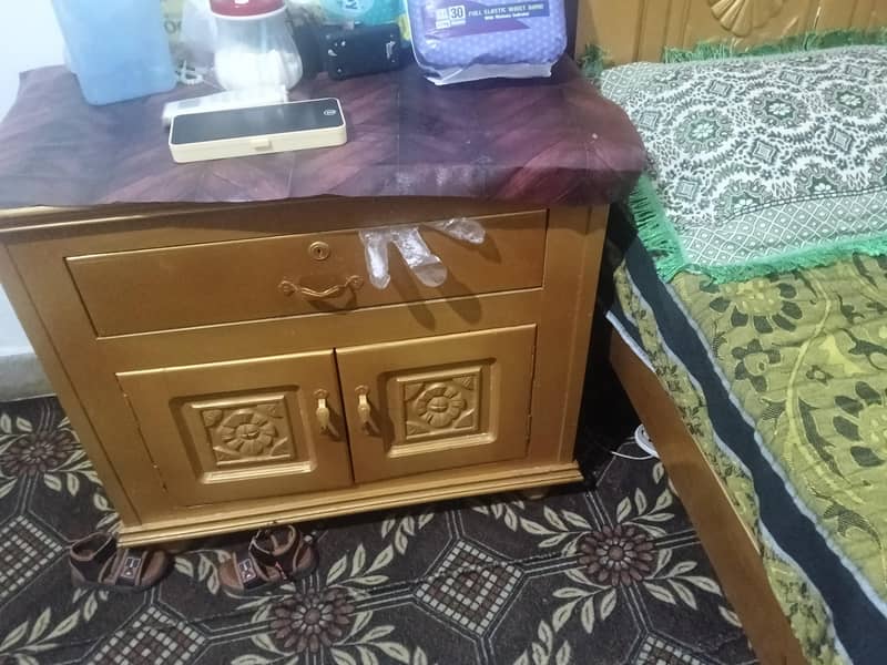 bed set with two side tables and dressing table 1