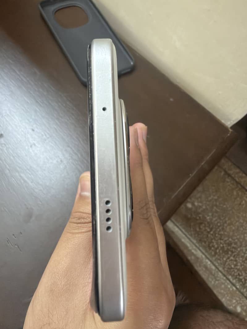 Xiaomi Note 15 pro plus 5