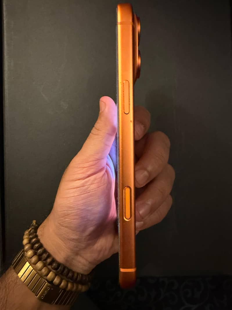 Apple iPhone 17 Pro Max 1