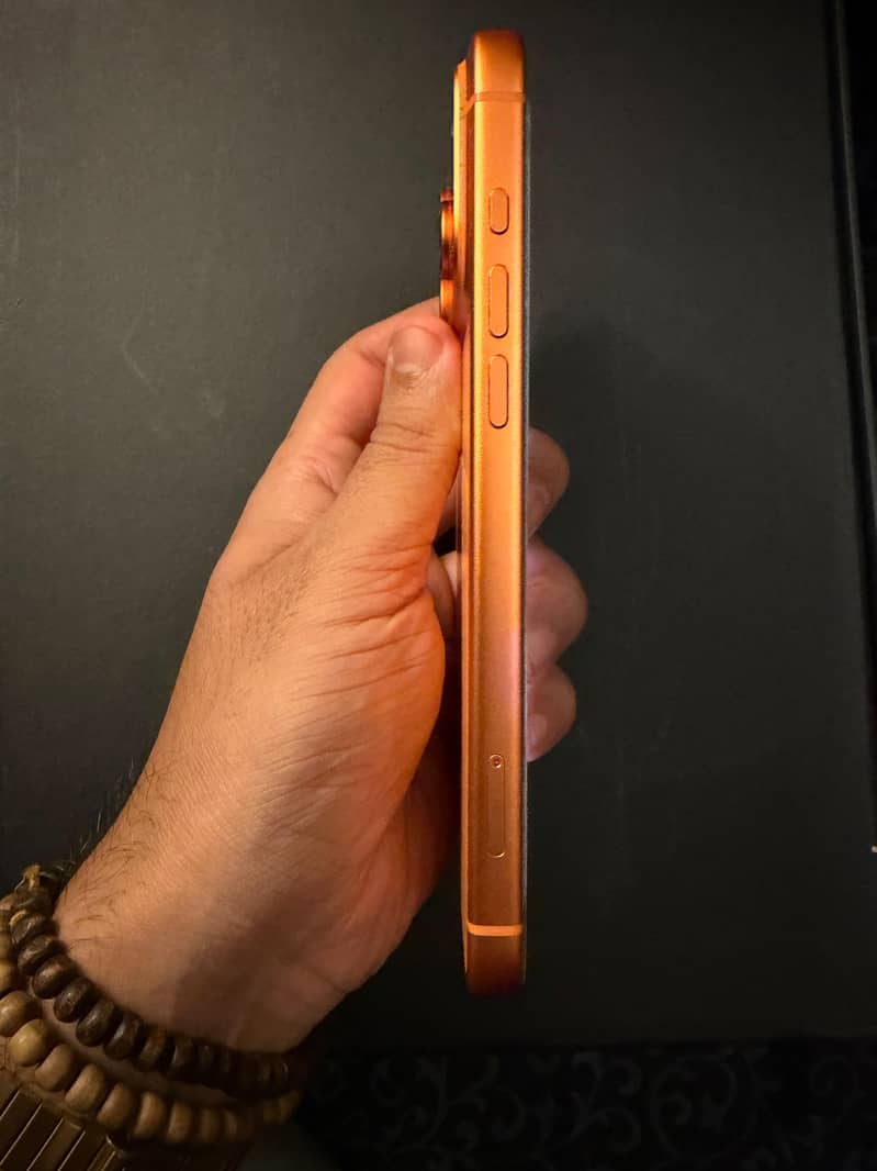 Apple iPhone 17 Pro Max 2