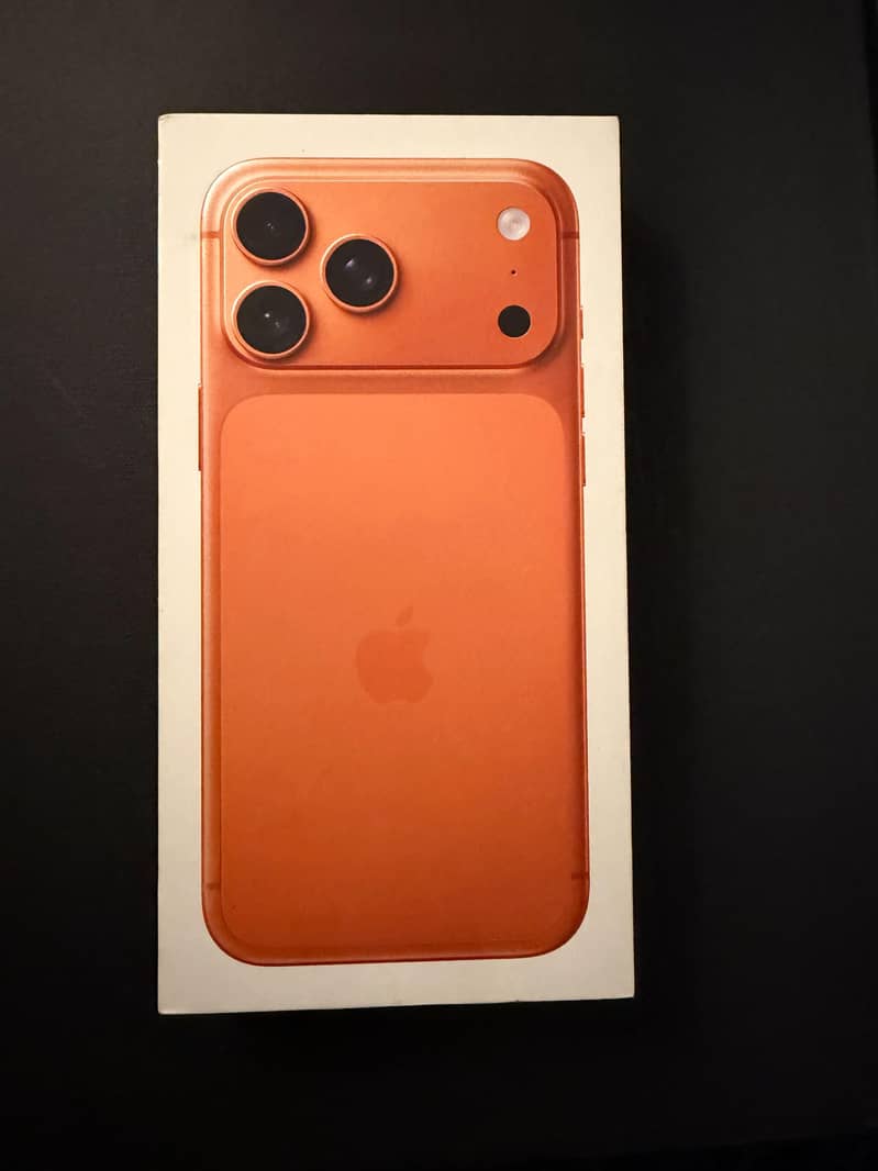 Apple iPhone 17 Pro Max 4